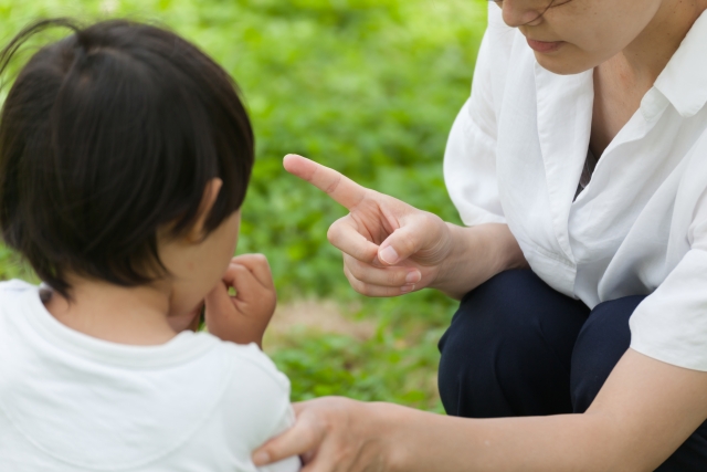 子どもが「ちくちく言葉」を使用する理由と背景